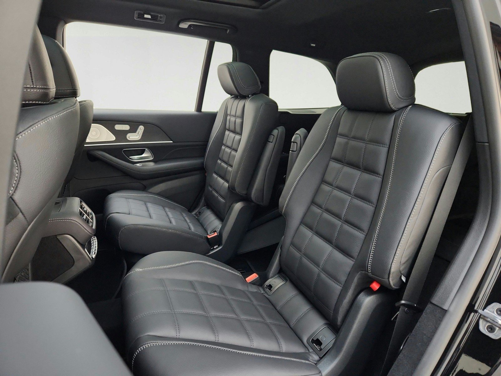 New 2027 Mercedes-Benz GLS 450 4MATIC image 24