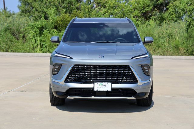 New 2026 Buick Enclave Avenir w/ Super Cruise Package FWD image 2