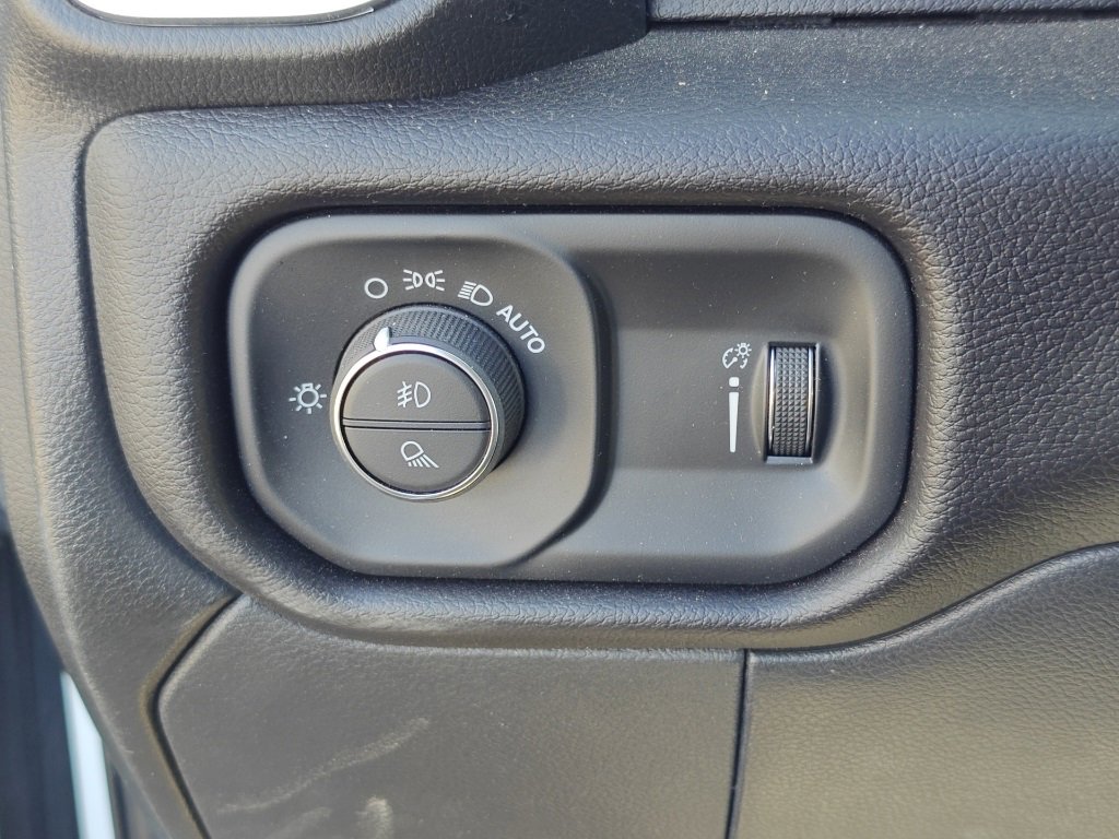 Used 2023 RAM 2500 Big Horn w/ Level 1 Equipment Group image 17