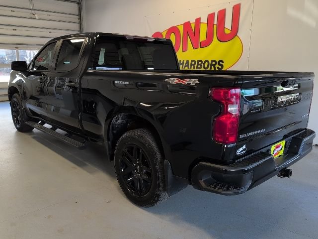 Certified 2023 Chevrolet Silverado 1500 Custom AWD/4WD image 2