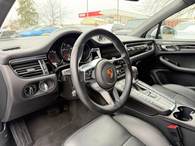 Used 2021 Porsche Macan AWD/4WD image 11