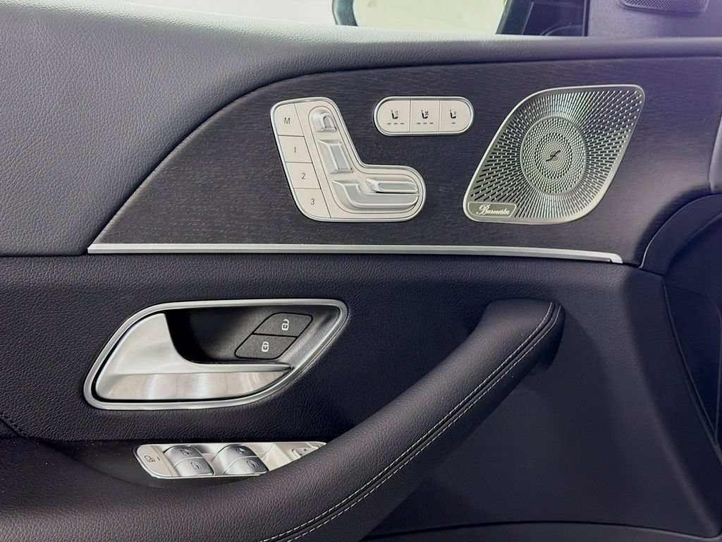New 2026 Mercedes-Benz GLS 450 4MATIC image 21