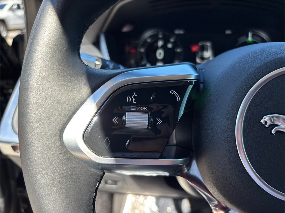 Used 2020 Jaguar I-PACE SE AWD/4WD image 25