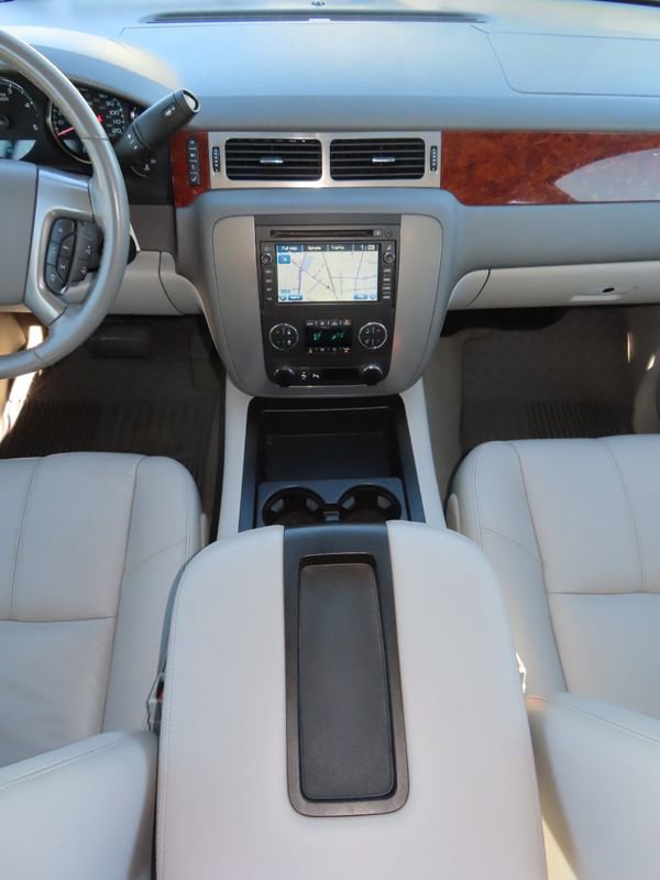 Used 2010 GMC Sierra 3500 SLT w/ SLT Convenience Package image 22