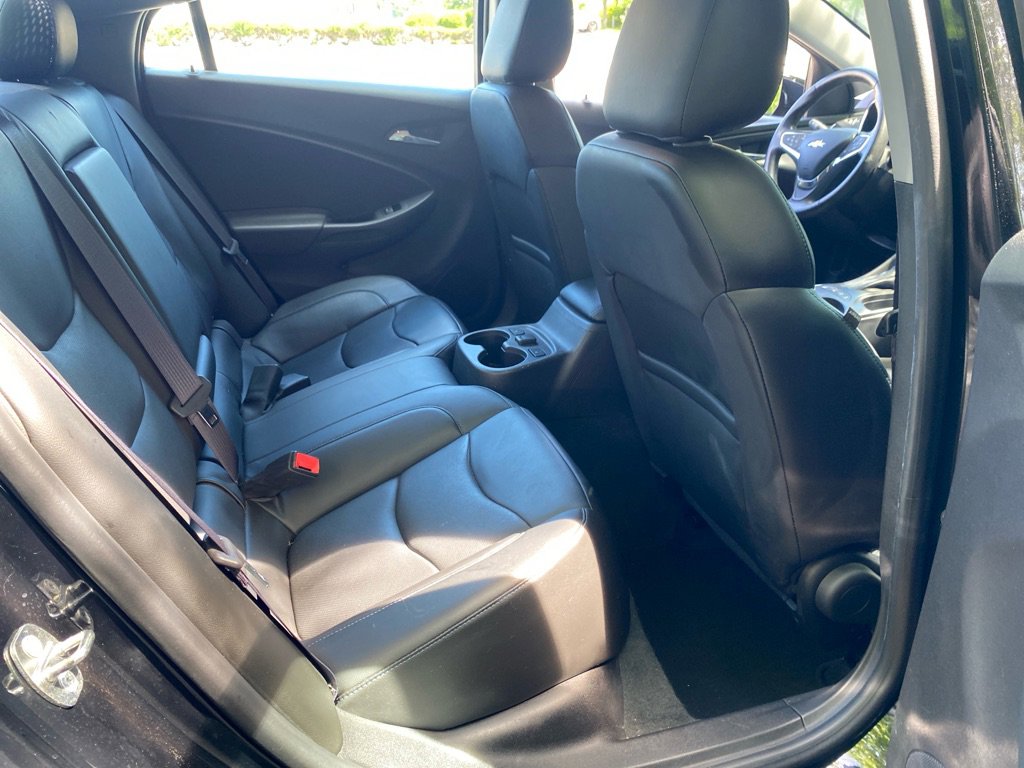Used 2017 Chevrolet Volt Premier w/ Driver Confidence II Package FWD image 22