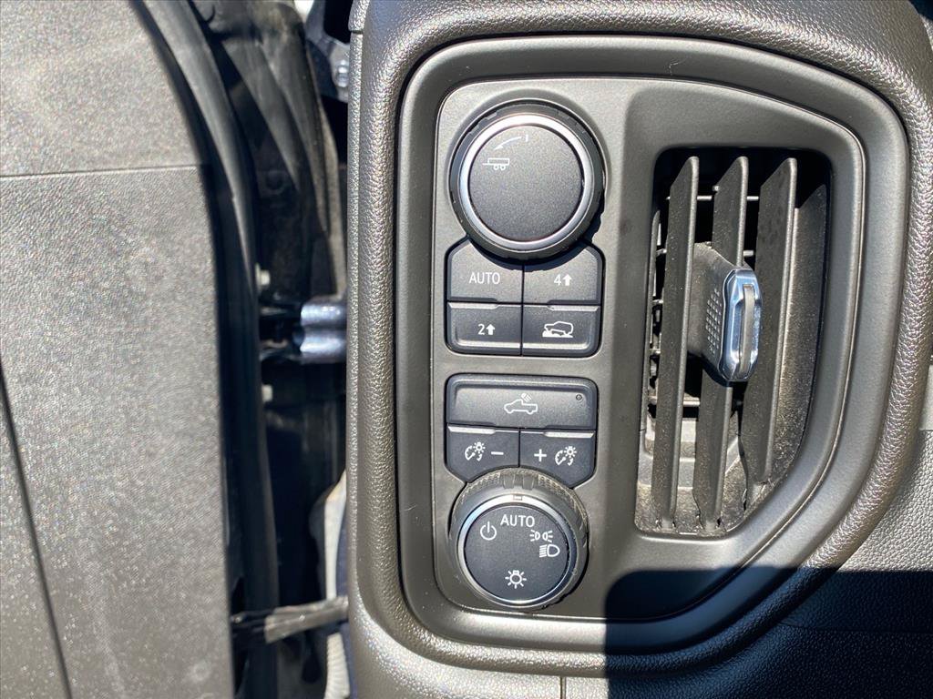 Used 2022 Chevrolet Silverado 1500 Custom AWD/4WD image 18