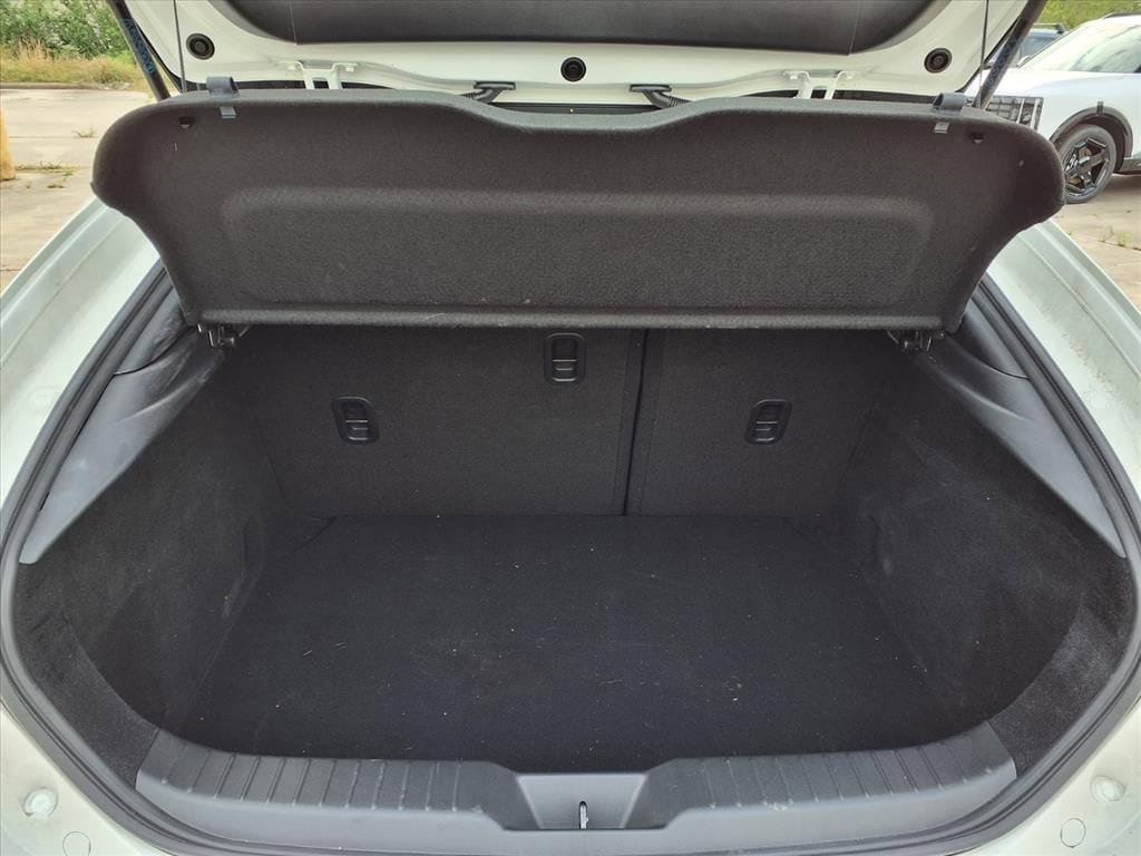 Certified 2025 MAZDA MAZDA3 s FWD image 12