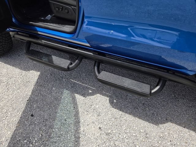 Used 2024 Chevrolet Colorado ZR2 w/ Safety Package AWD/4WD image 20
