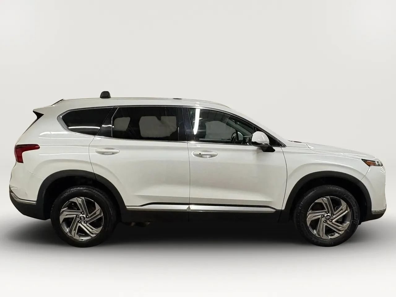 Used 2022 Hyundai Santa Fe SEL AWD/4WD image 6