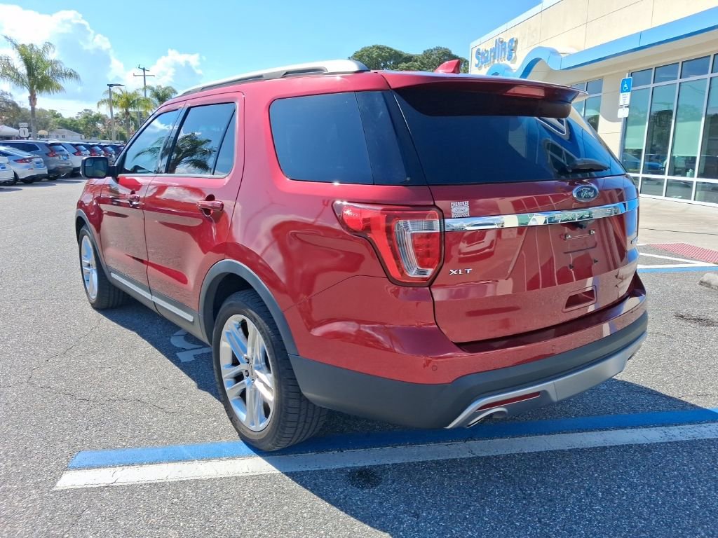 Used 2016 Ford Explorer XLT w/ Equipment Group 202A FWD image 7
