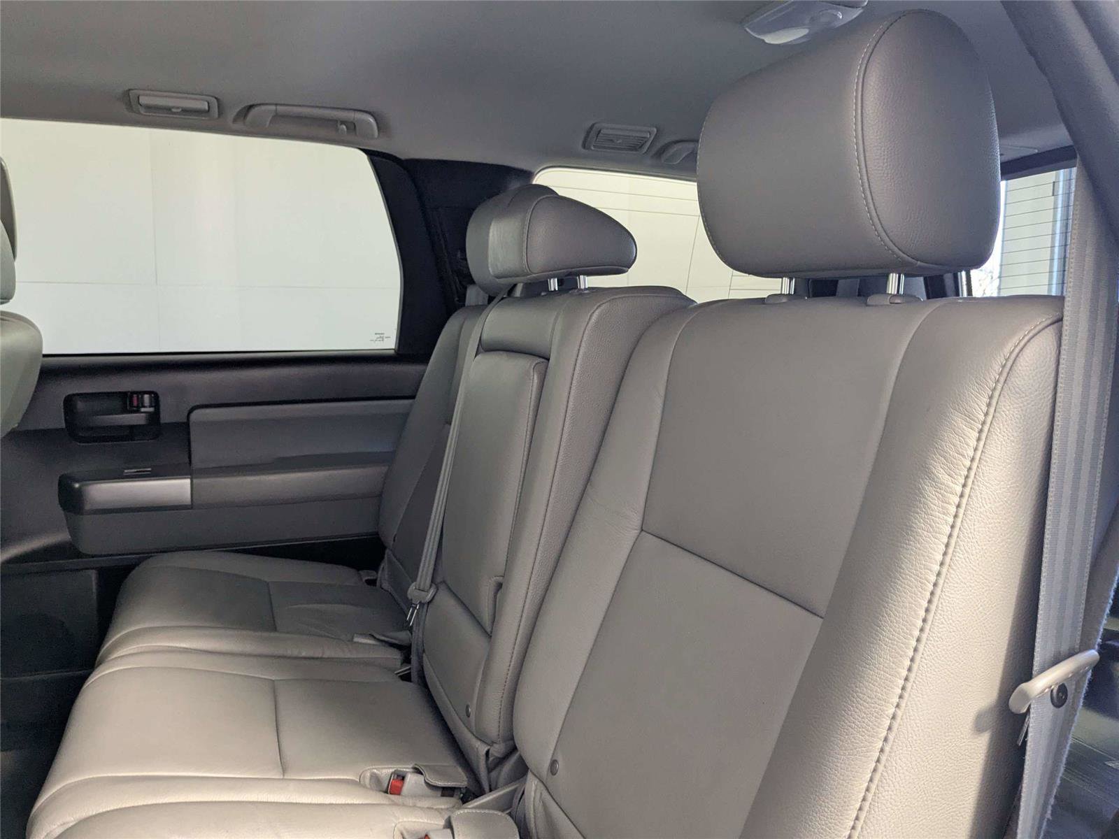 Used 2021 Toyota Sequoia SR5 w/ Premium Package image 30
