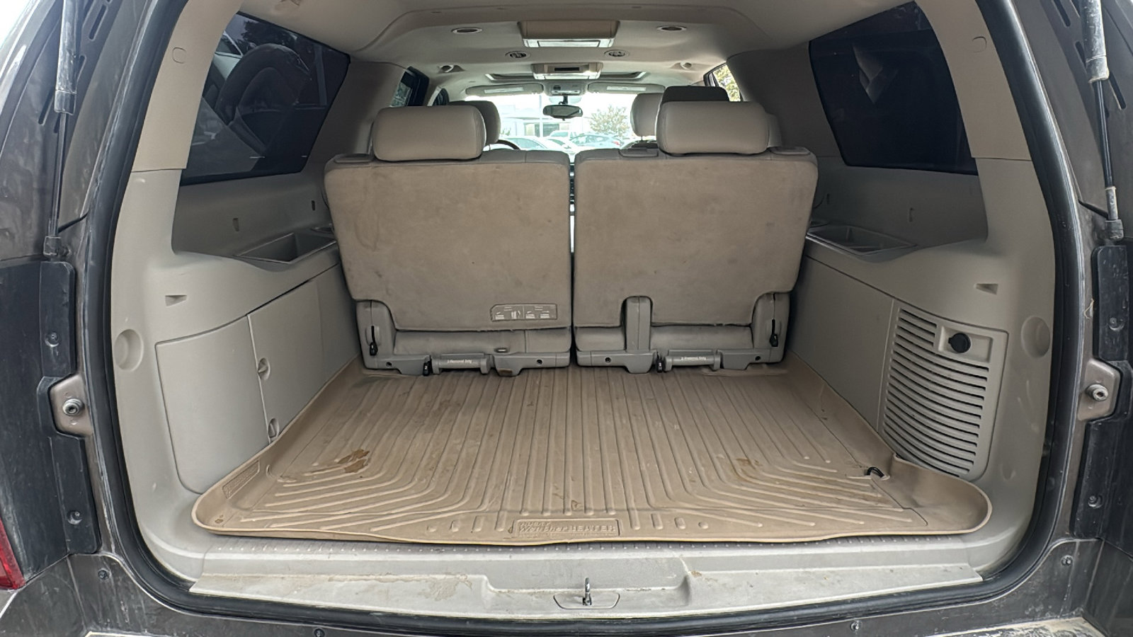 Used 2013 Chevrolet Suburban LT image 23