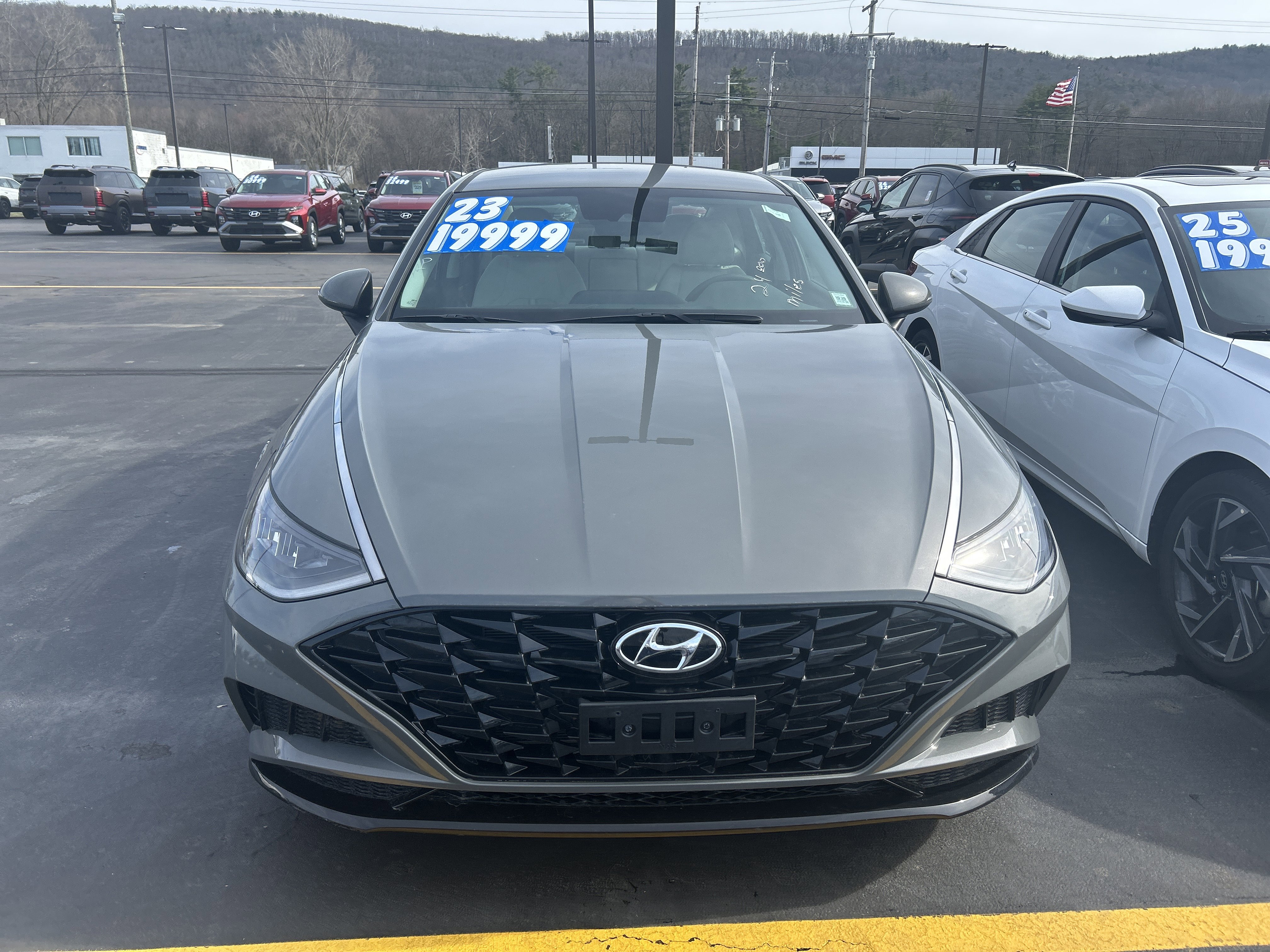 Used 2023 Hyundai Sonata SEL image 1