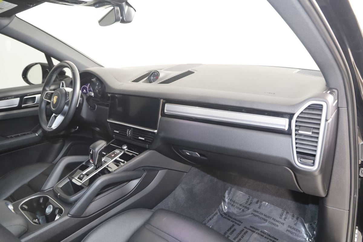 Used 2022 Porsche Cayenne AWD/4WD image 49