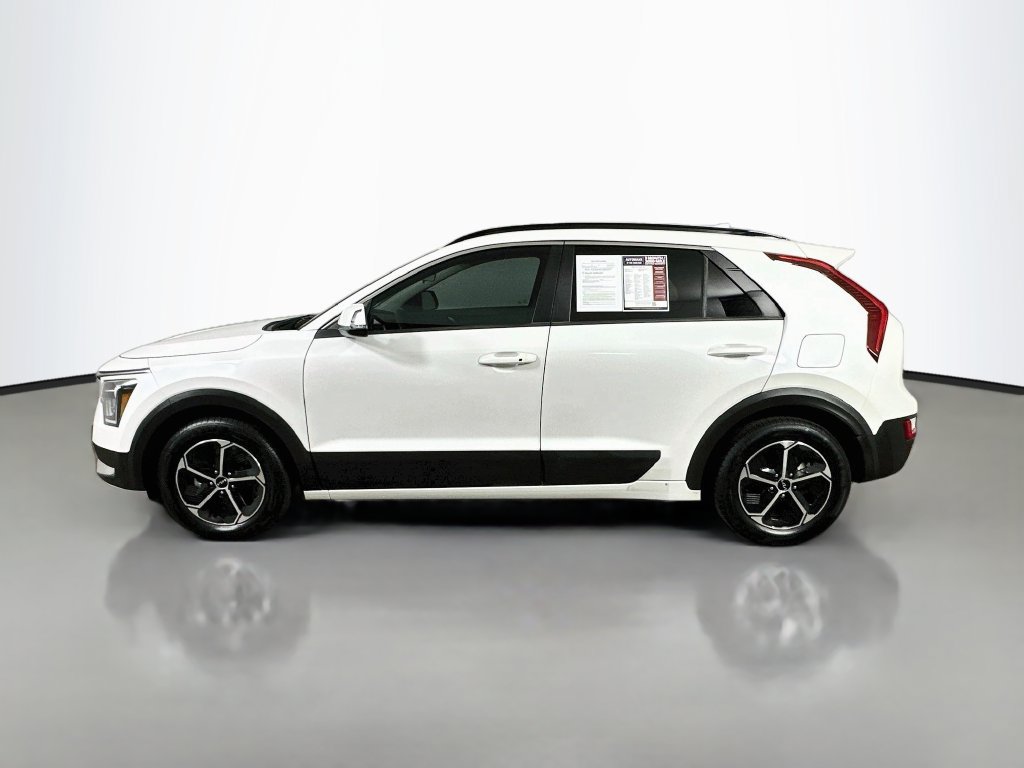 Used 2023 Kia Niro EX FWD image 5