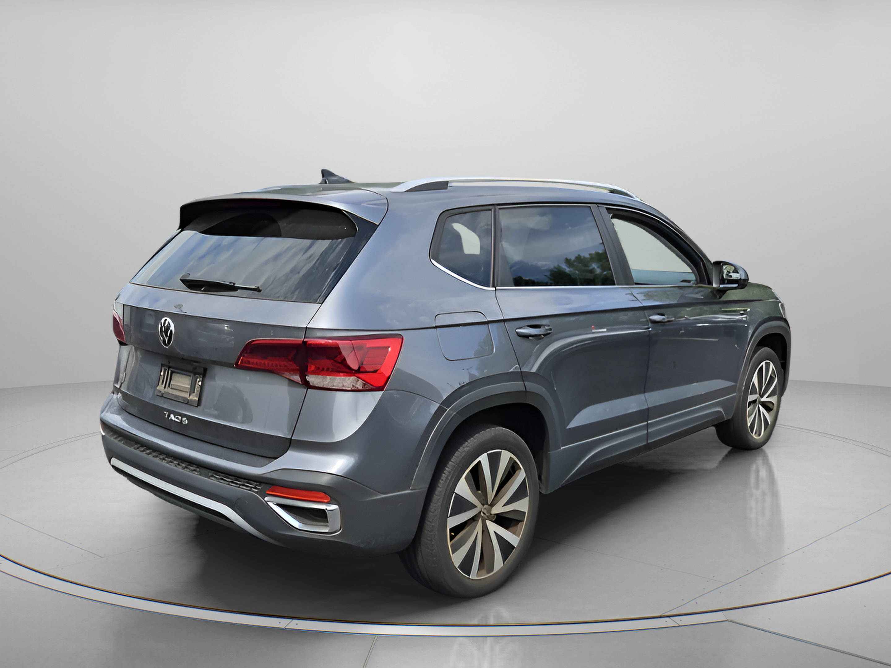 Certified 2023 Volkswagen Taos SE w/ Panoramic Sunroof Package FWD image 5