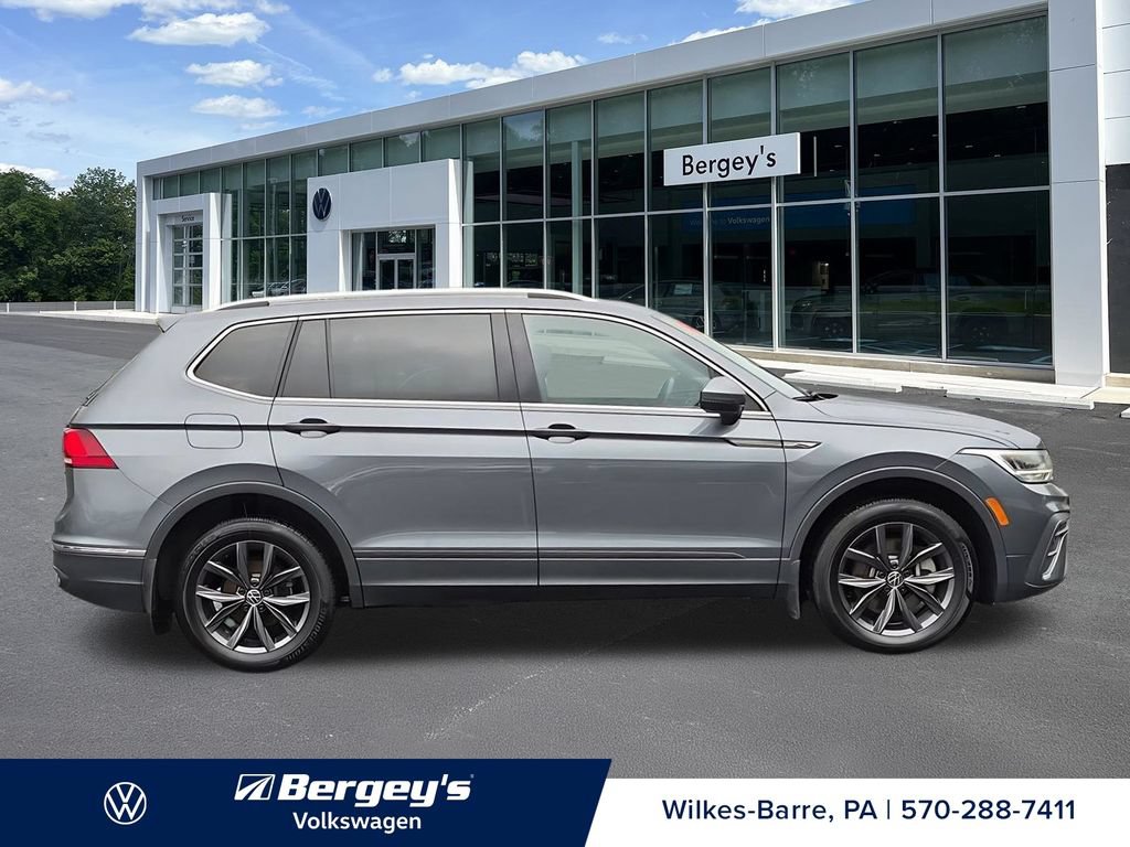 Certified 2024 Volkswagen Tiguan SE AWD/4WD image 5