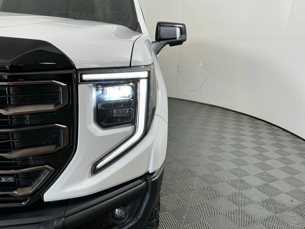 Used 2023 GMC Sierra 1500 AT4X AWD/4WD image 8