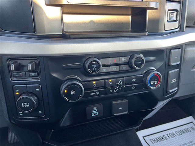 Certified 2025 Ford F350 XLT w/ FX4 Off-Road Package image 18
