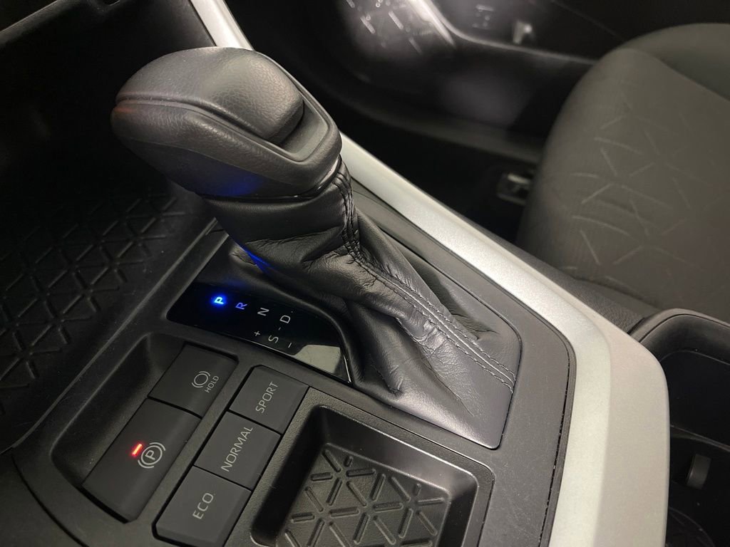 Certified 2024 Toyota RAV4 XLE image 22