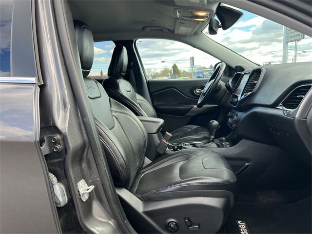 Used 2019 Jeep Cherokee Limited image 19