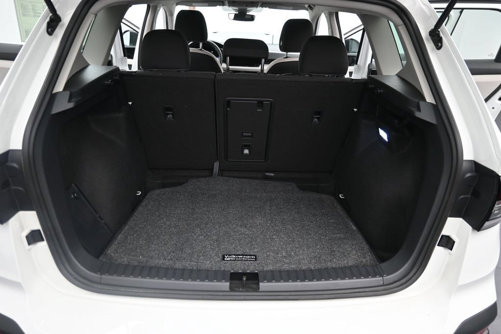 Used 2025 Volkswagen Taos S FWD image 10