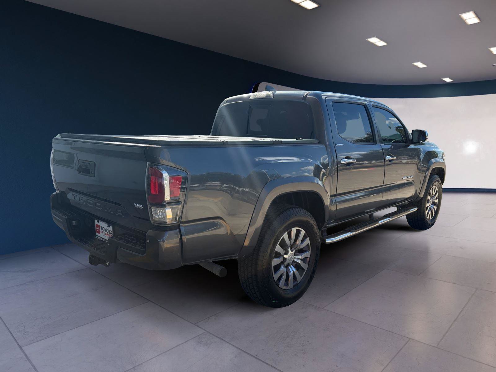 Used 2021 Toyota Tacoma Limited RWD image 5