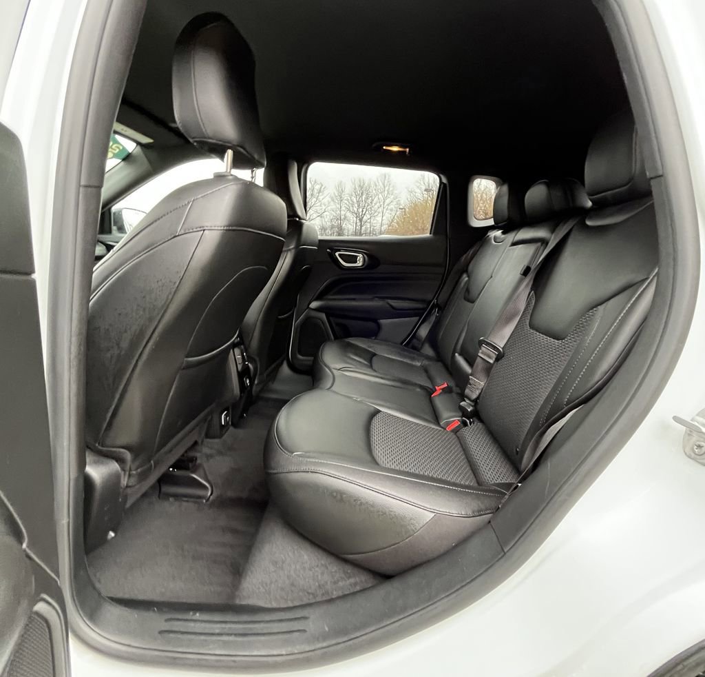 Used 2022 Jeep Compass Altitude image 17