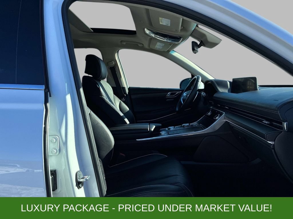 Used 2023 Genesis GV80 2.5T w/ Prestige Package AWD/4WD image 9