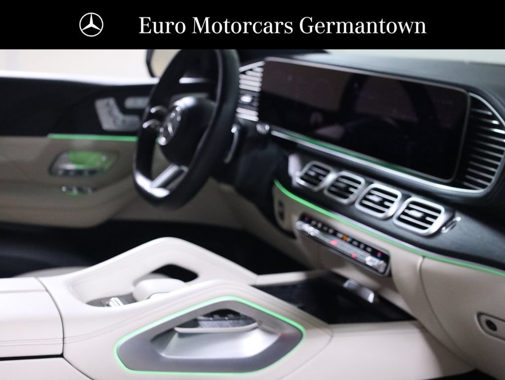 Used 2025 Mercedes-Benz GLS 450 4MATIC w/ AMG Line Exterior image 64