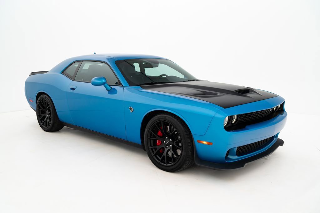 Used 2016 Dodge Challenger SRT Hellcat RWD image 1