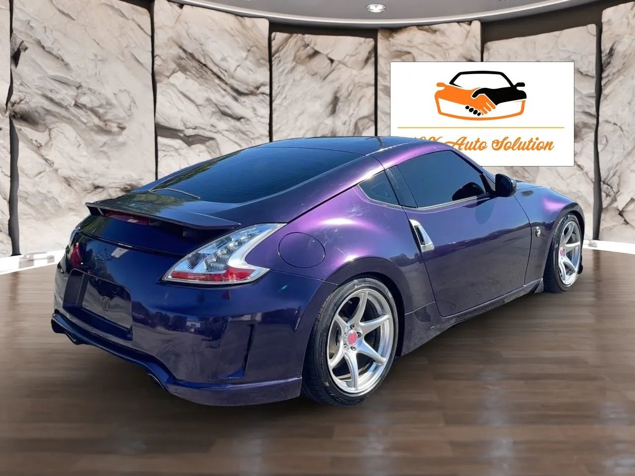 Used 2011 Nissan 370Z Touring w/ Sport Pkg image 6