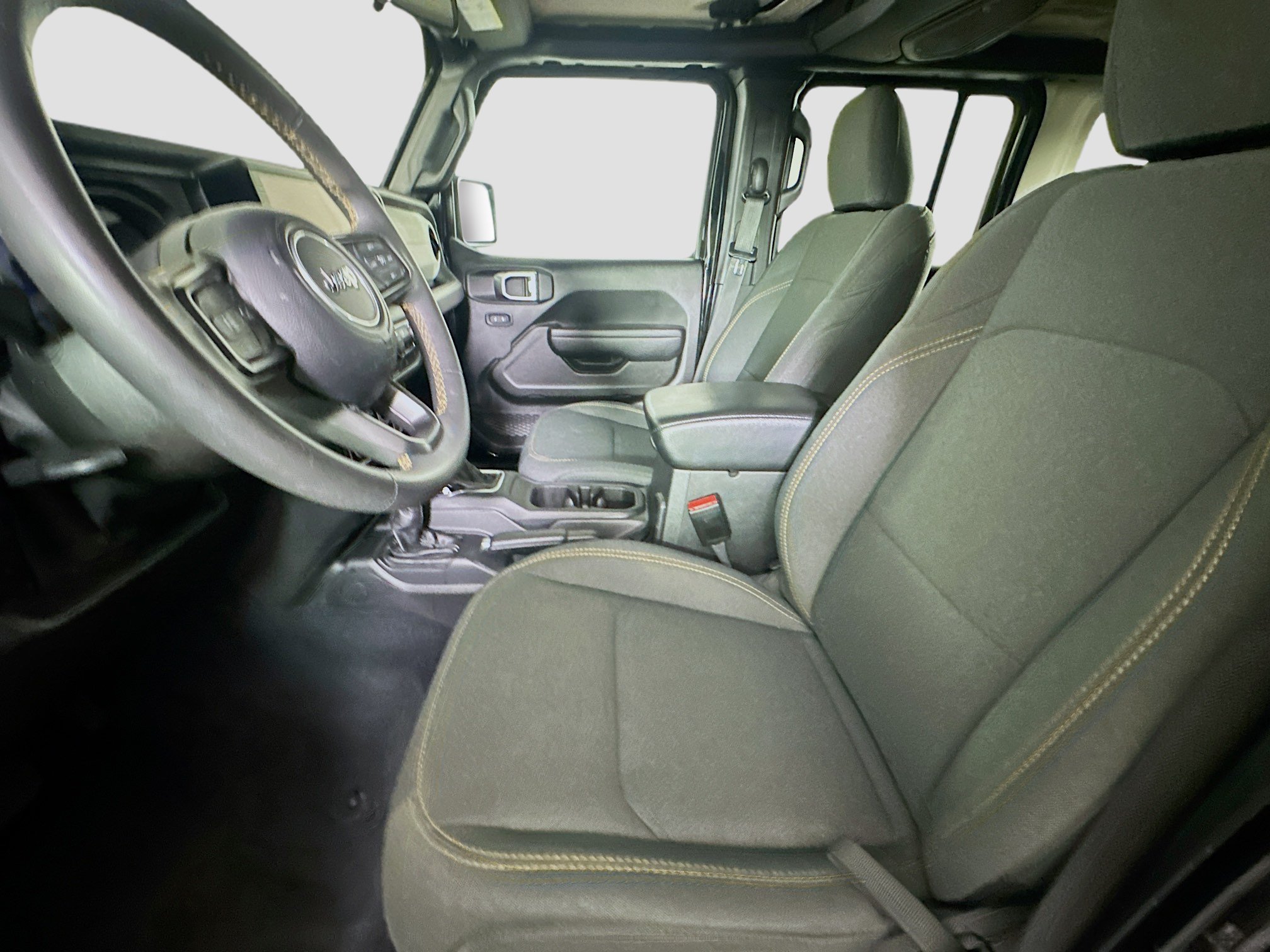 Used 2024 Jeep Wrangler Unlimited AWD/4WD image 13