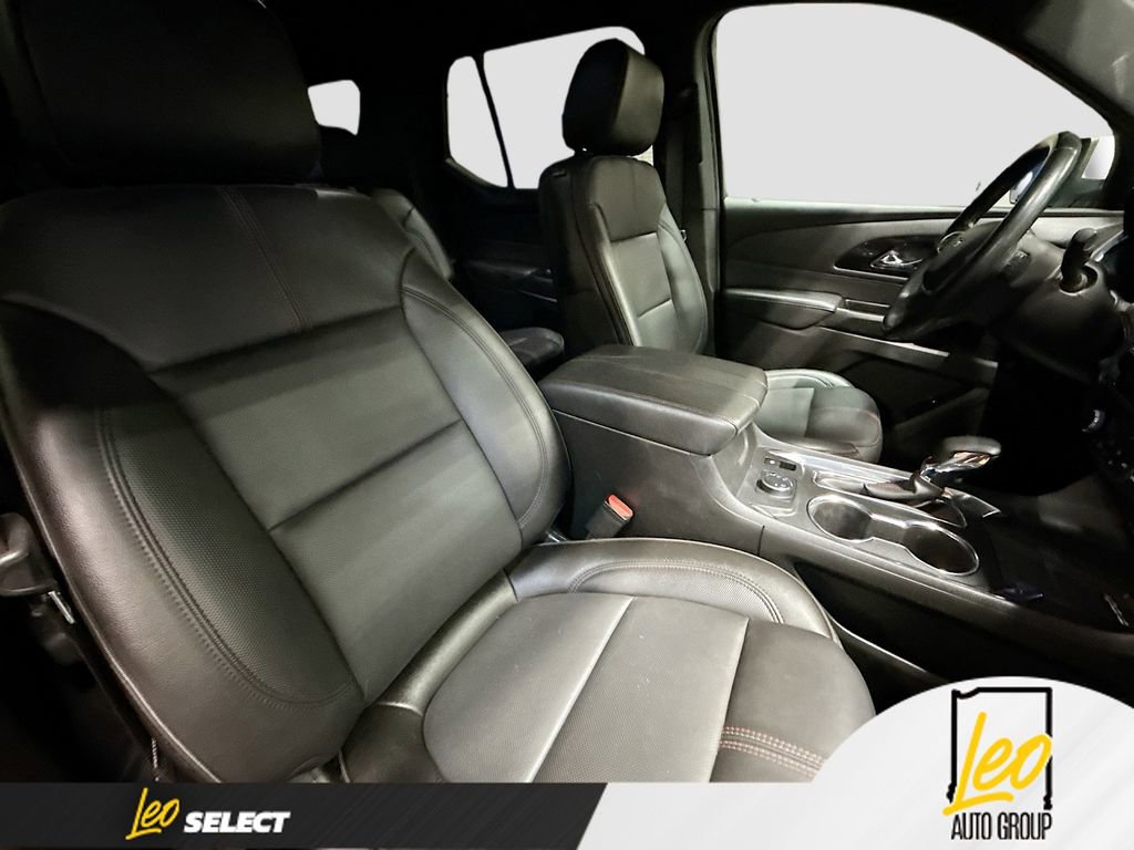 Used 2023 Chevrolet Traverse RS w/ LPO, Floor Liner Package AWD/4WD image 30