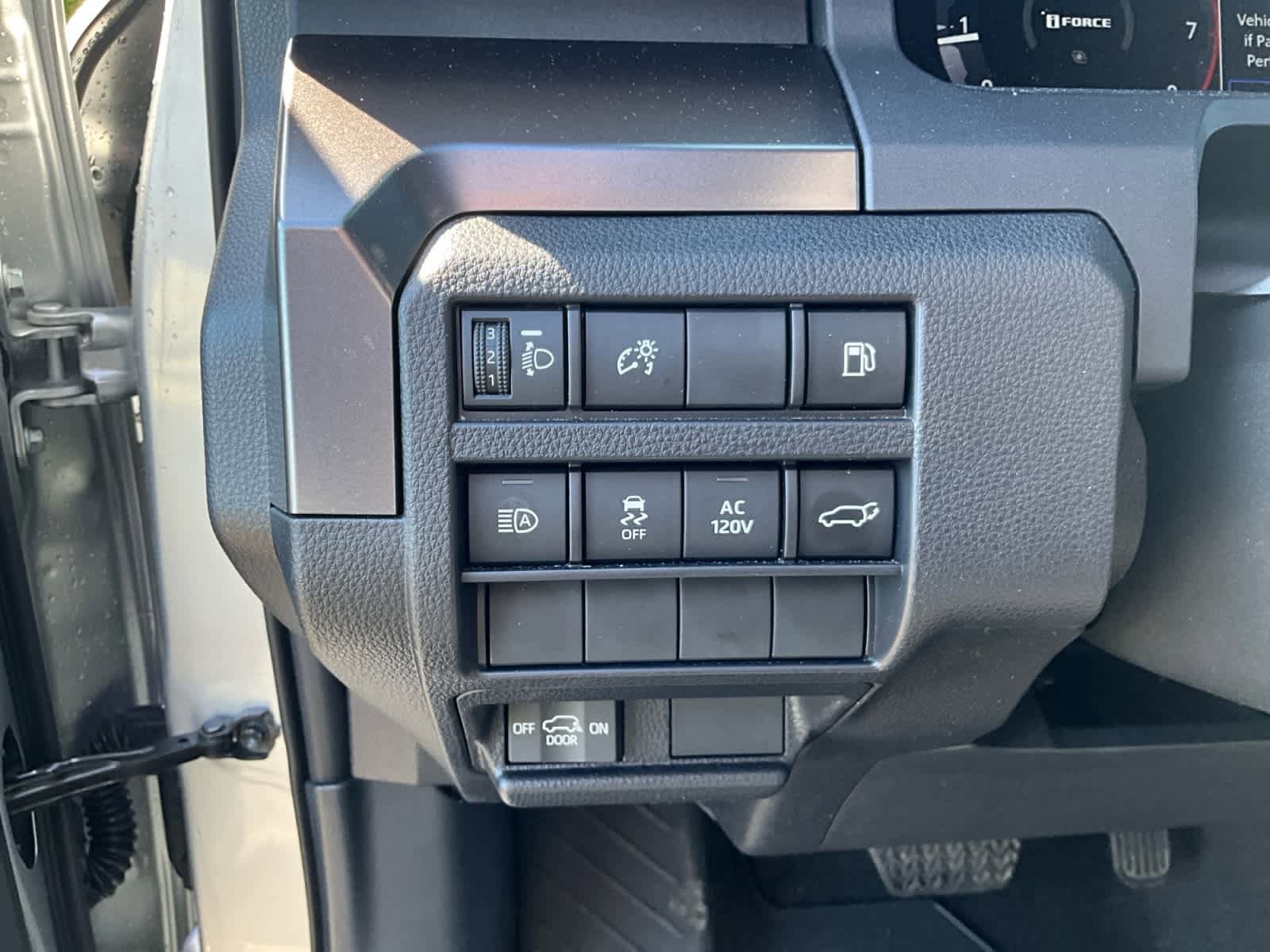 Used 2025 Toyota 4Runner TRD Off-Road Premium w/ Tow Technology Package AWD/4WD image 21