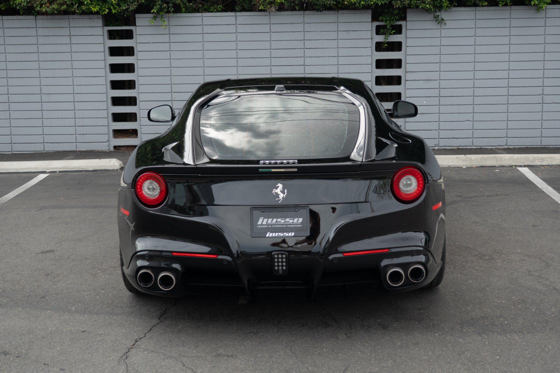 Used 2014 Ferrari F12 Berlinetta RWD image 3