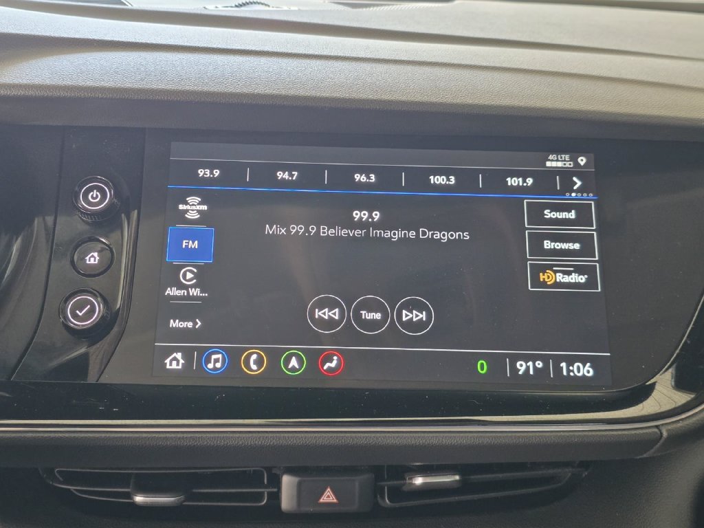 Used 2023 Buick Envision Avenir AWD/4WD image 32