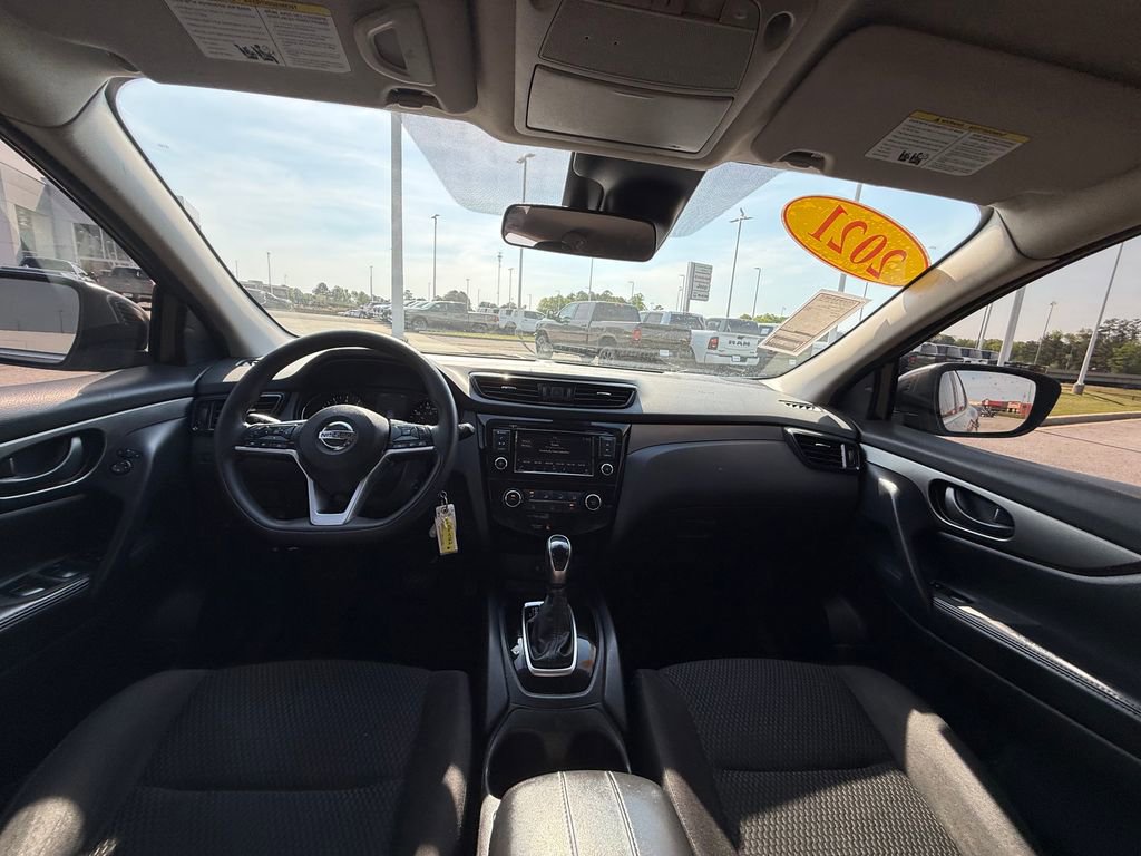 Used 2021 Nissan Rogue Sport S image 24