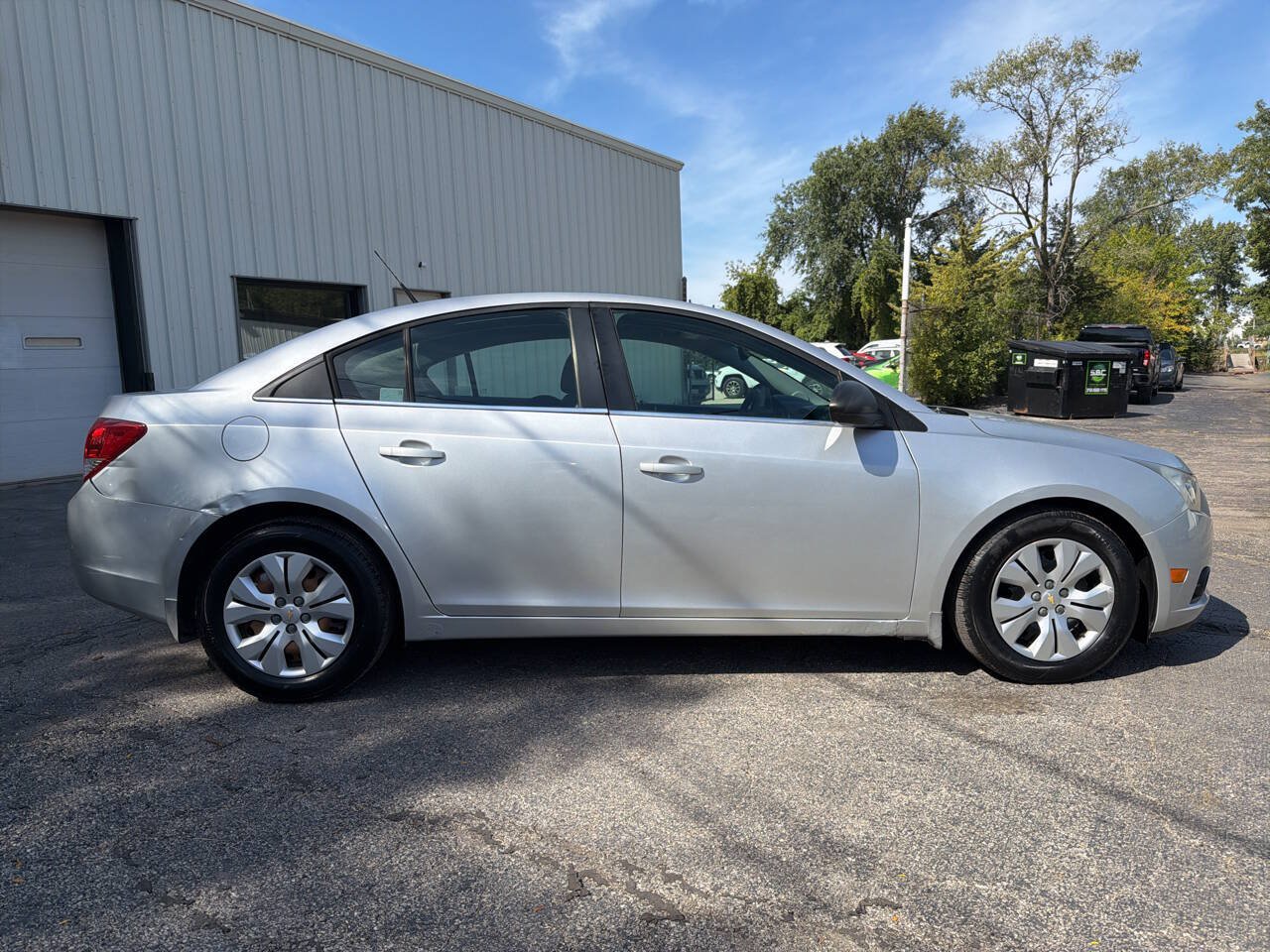 Used 2012 Chevrolet Cruze LS w/ Connectivity Package FWD image 7