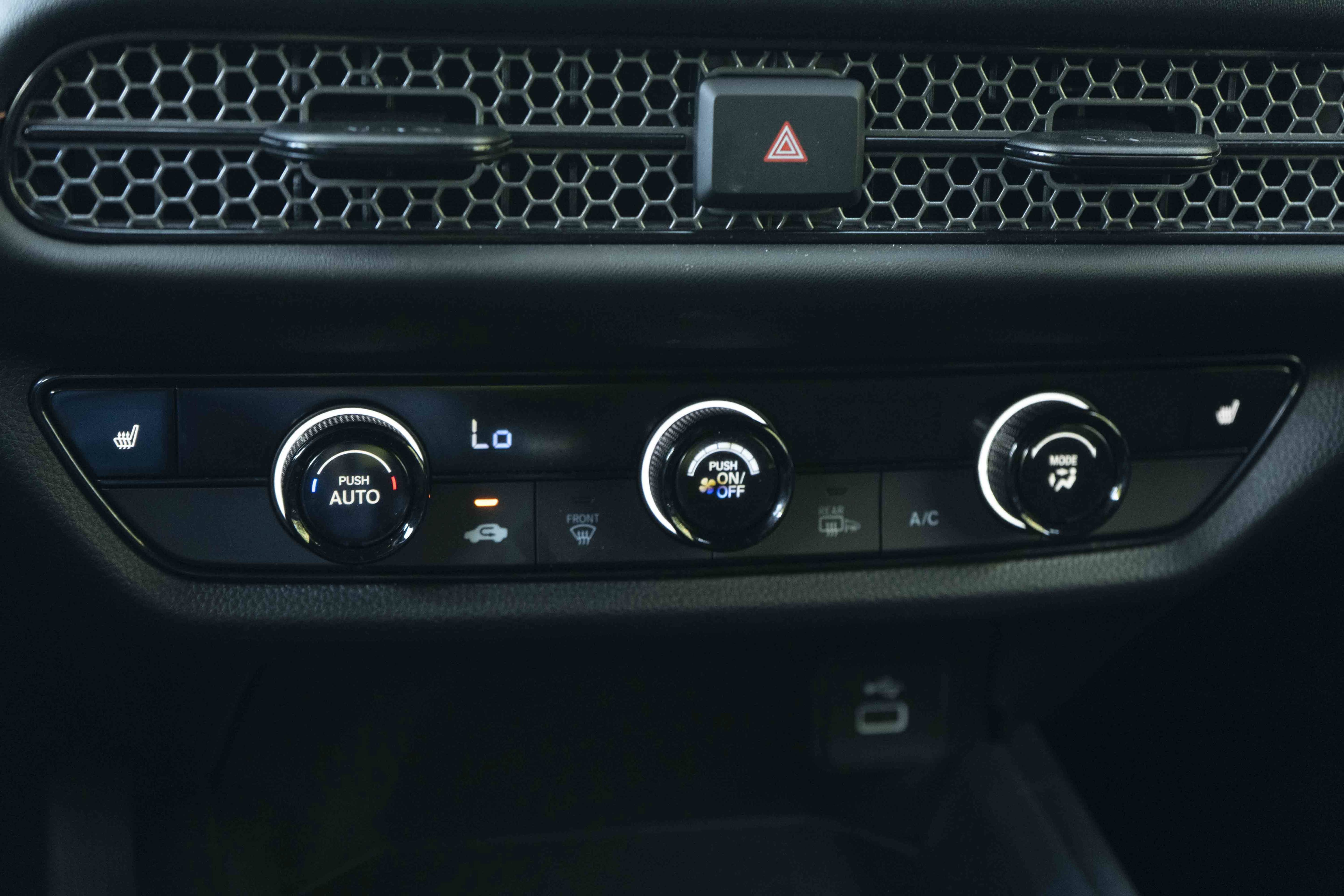 Certified 2025 Honda HR-V Sport image 34