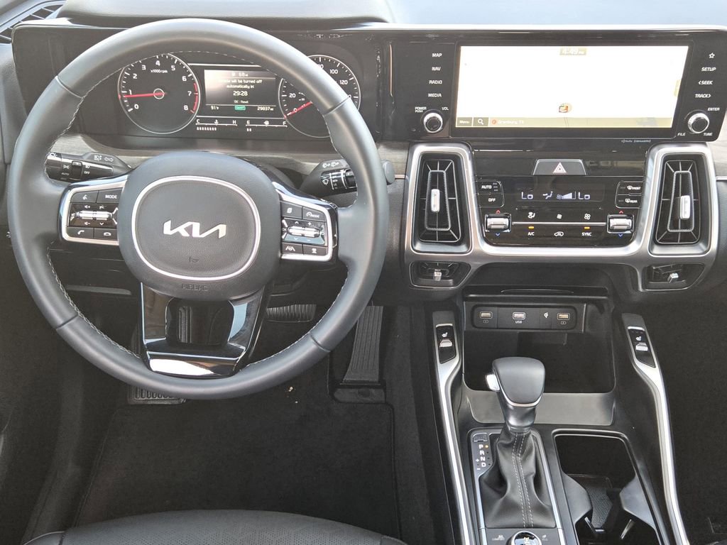 Certified 2023 Kia Sorento X-Line EX image 26