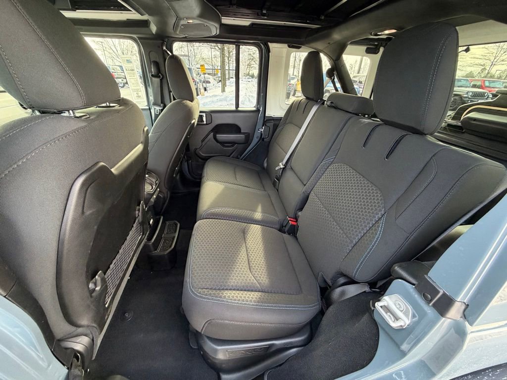 Certified 2025 Jeep Wrangler Unlimited Rubicon 4xe w/ Convenience Group image 18