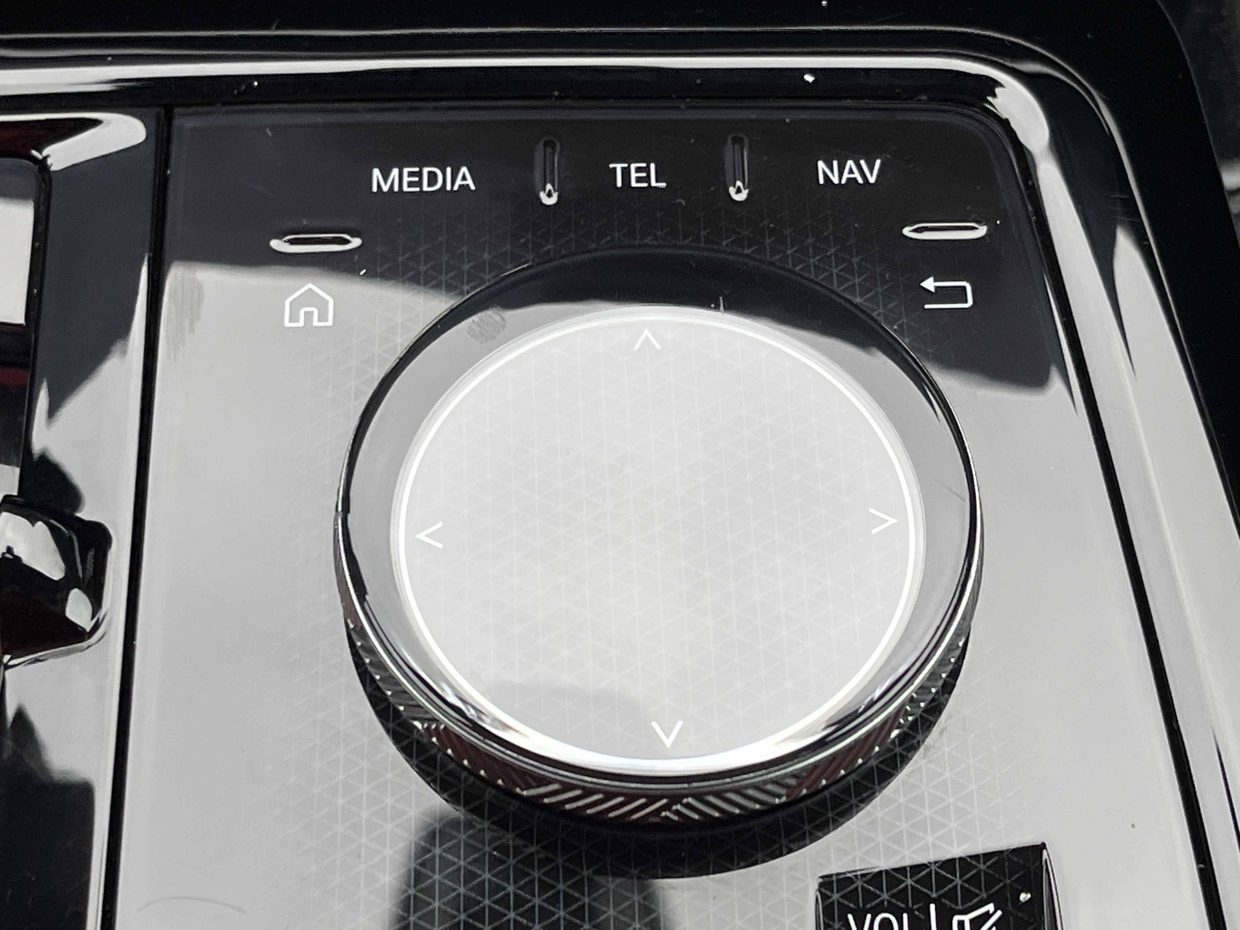 Used 2025 BMW i5 eDrive40i image 7