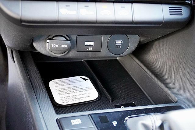 New 2026 Hyundai Elantra Sport FWD image 31