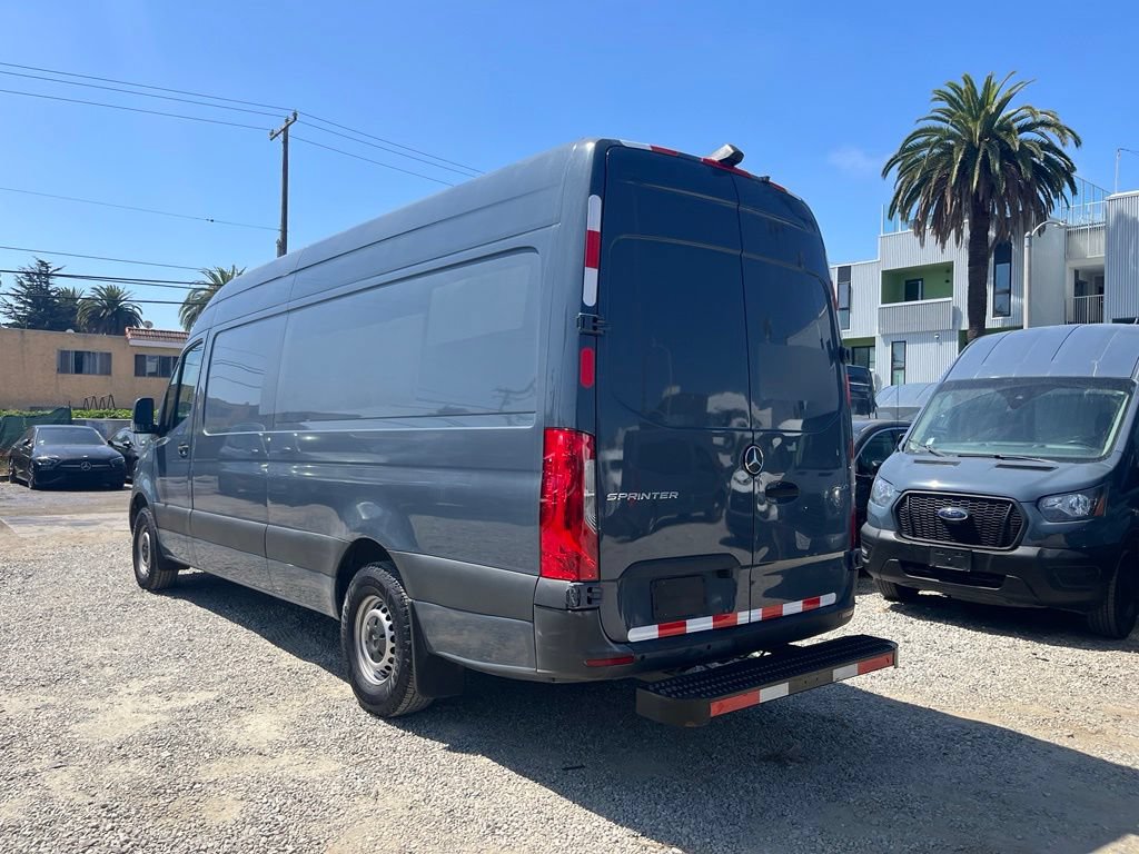 Used 2019 Mercedes-Benz Sprinter 170 image 9