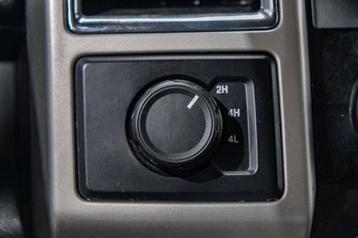 Used 2017 Ford F350 Lariat w/ Lariat Ultimate Package image 30