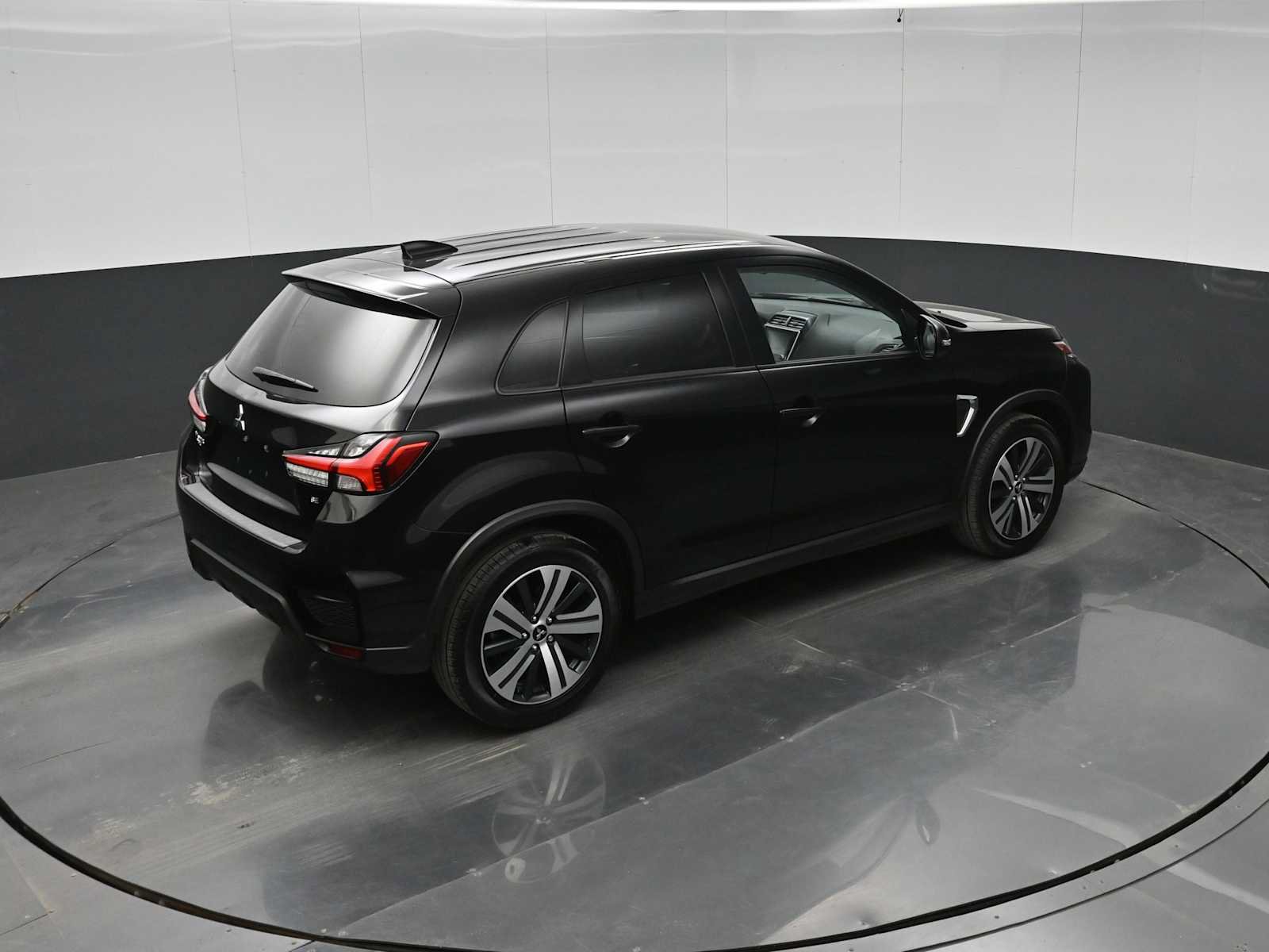 Used 2022 Mitsubishi Outlander Sport SE FWD image 32