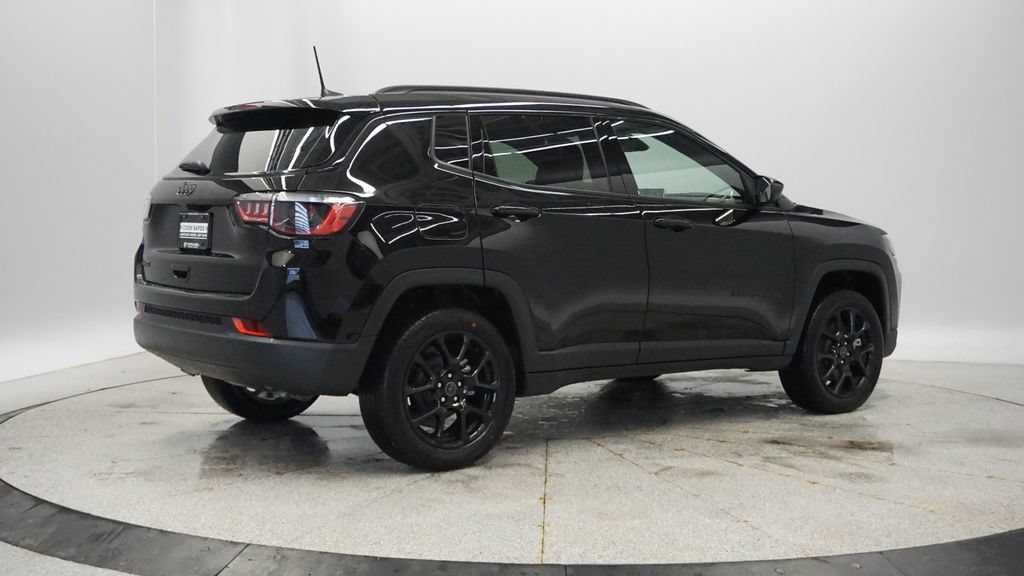 New 2026 Jeep Compass Latitude AWD/4WD image 10