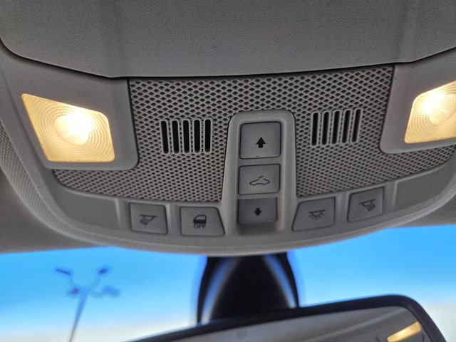 Used 2015 Lincoln MKZ Hybrid w/ Equipment Group 202A Reserve FWD image 34