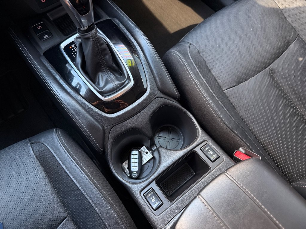 Used 2018 Nissan Rogue SL w/ Premium Package FWD image 12